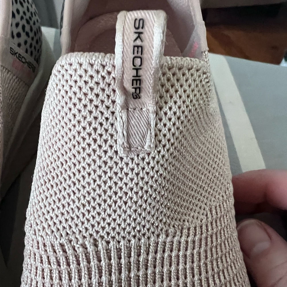 Skechers tan and leporad pattern Knit Slip-Ons - Picture 7 of 8